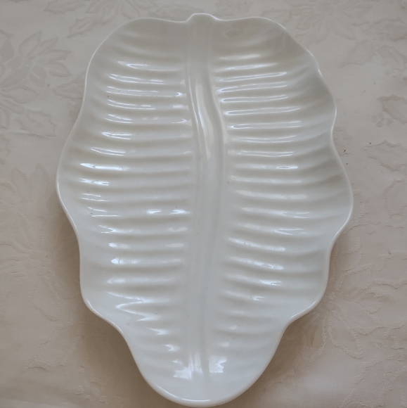 Leaf scalloped edge white platter fine china holiday